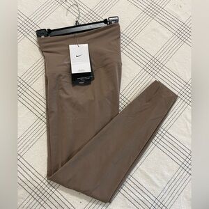 Nike Zenvy leggings NWT